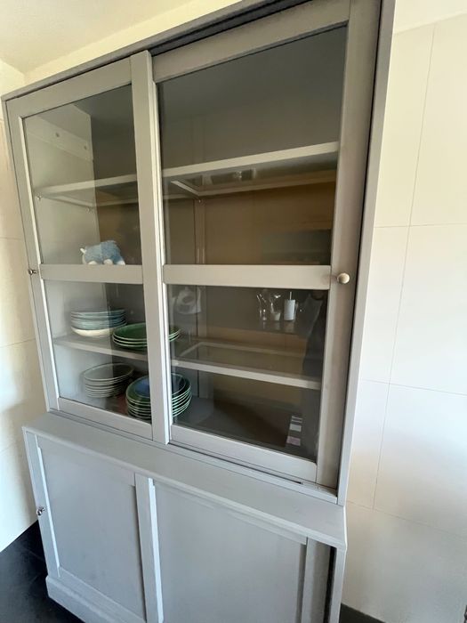 Louceiro IKEA cinzento