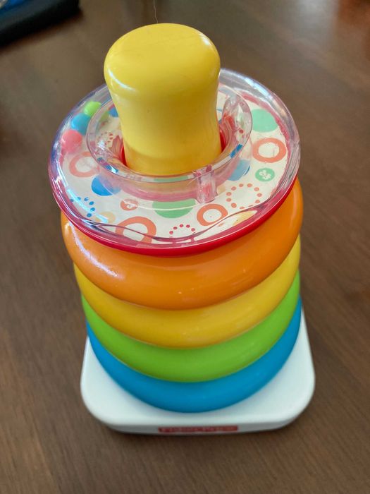 Torre/Pirâmide de anéis Fisher-Price
