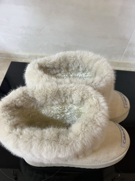 Продаю півчеревички «угі».Стан ідеальний, одягала лише один раз але за