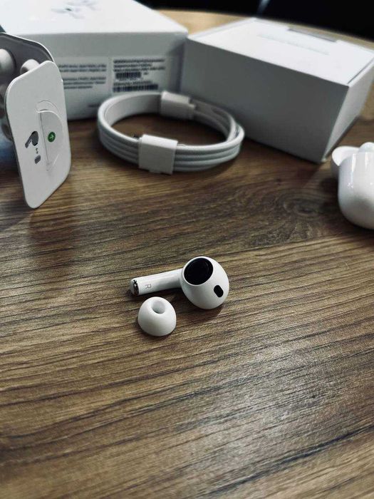 AirPods Pro 2 (USB-C) — преміум у кожній деталі