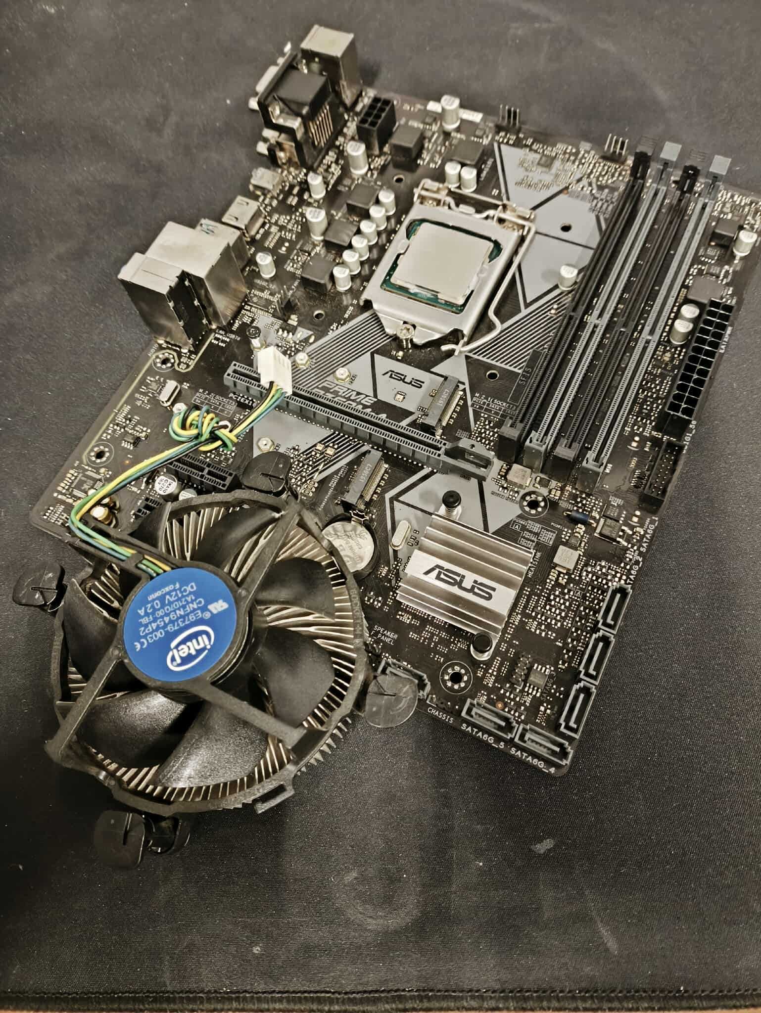Motherboard + CPU combo i5 9400