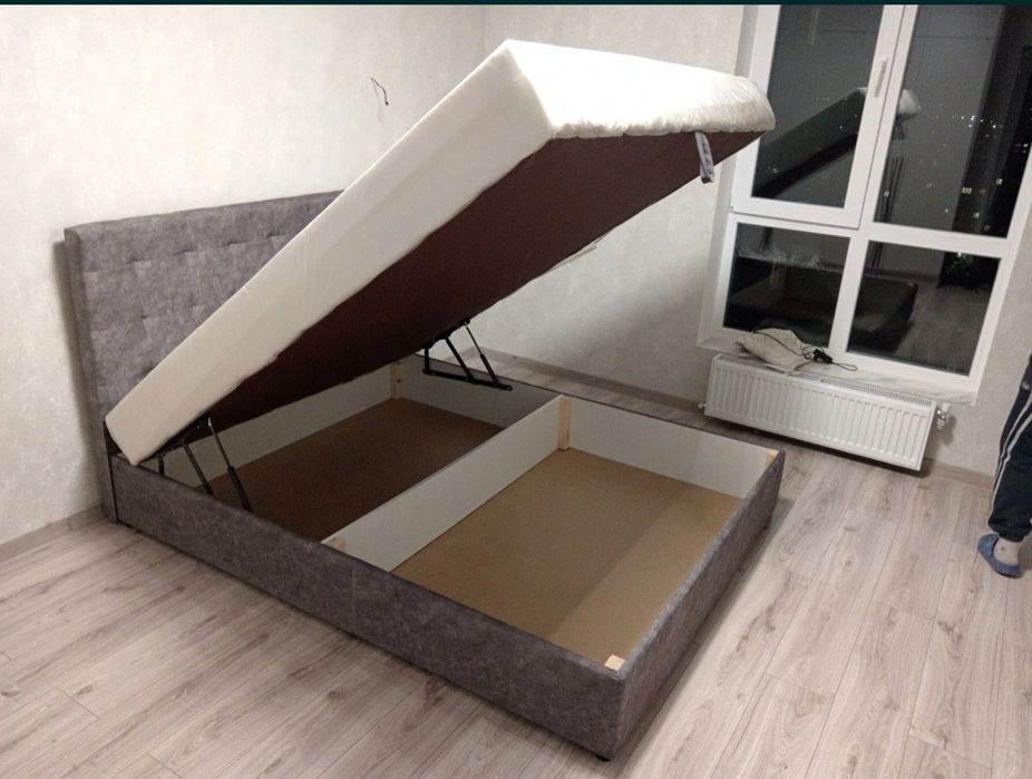 Акційні ліжка з матрацом!