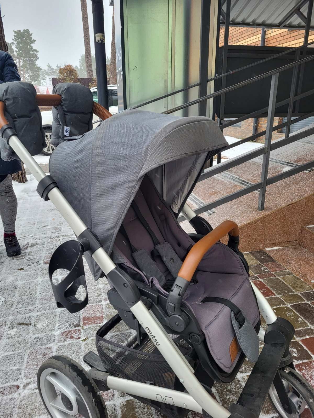 Коляска 2 в 1 Mutsy Nio