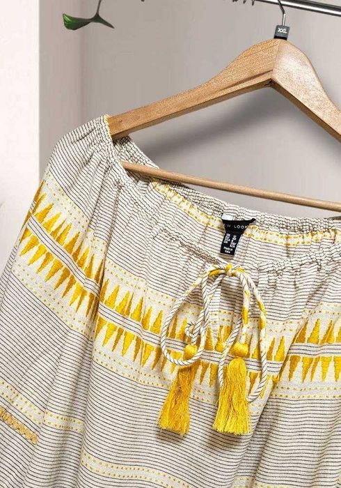 Блуза с вышивкой свободная в стиле оверсайз New Look