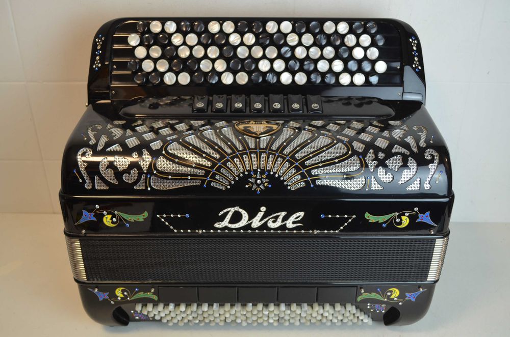 Acordeao Dise  4 Voz 120 baixos,