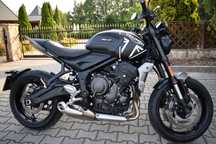 Triumph Trident Triumph trident MATT BLACK jak nowy