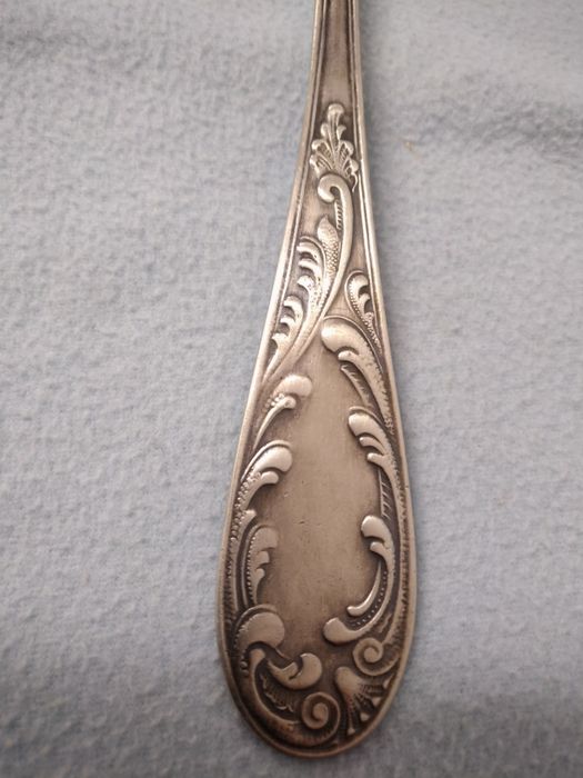 Sprzedam starą, posrebrzaną chochelkę