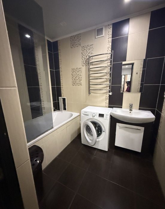 Продам квартиру в центрі міста