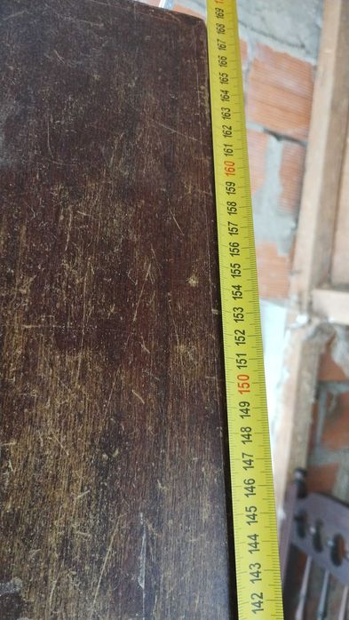 Mesa de jantar Em madeira maciça