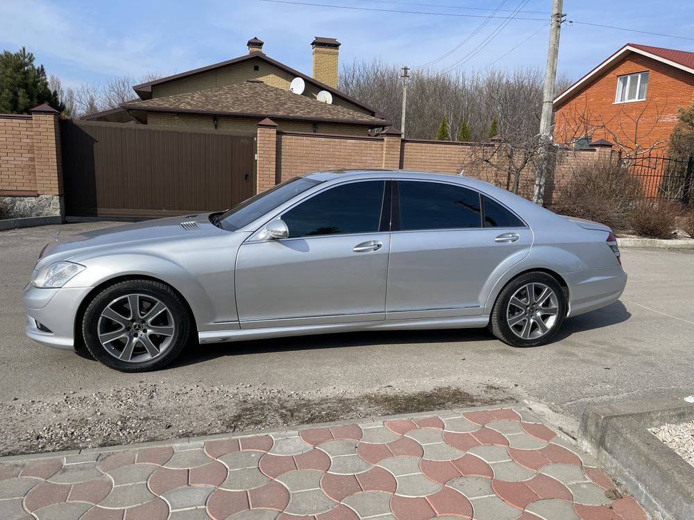 Продам Mercedes W 221