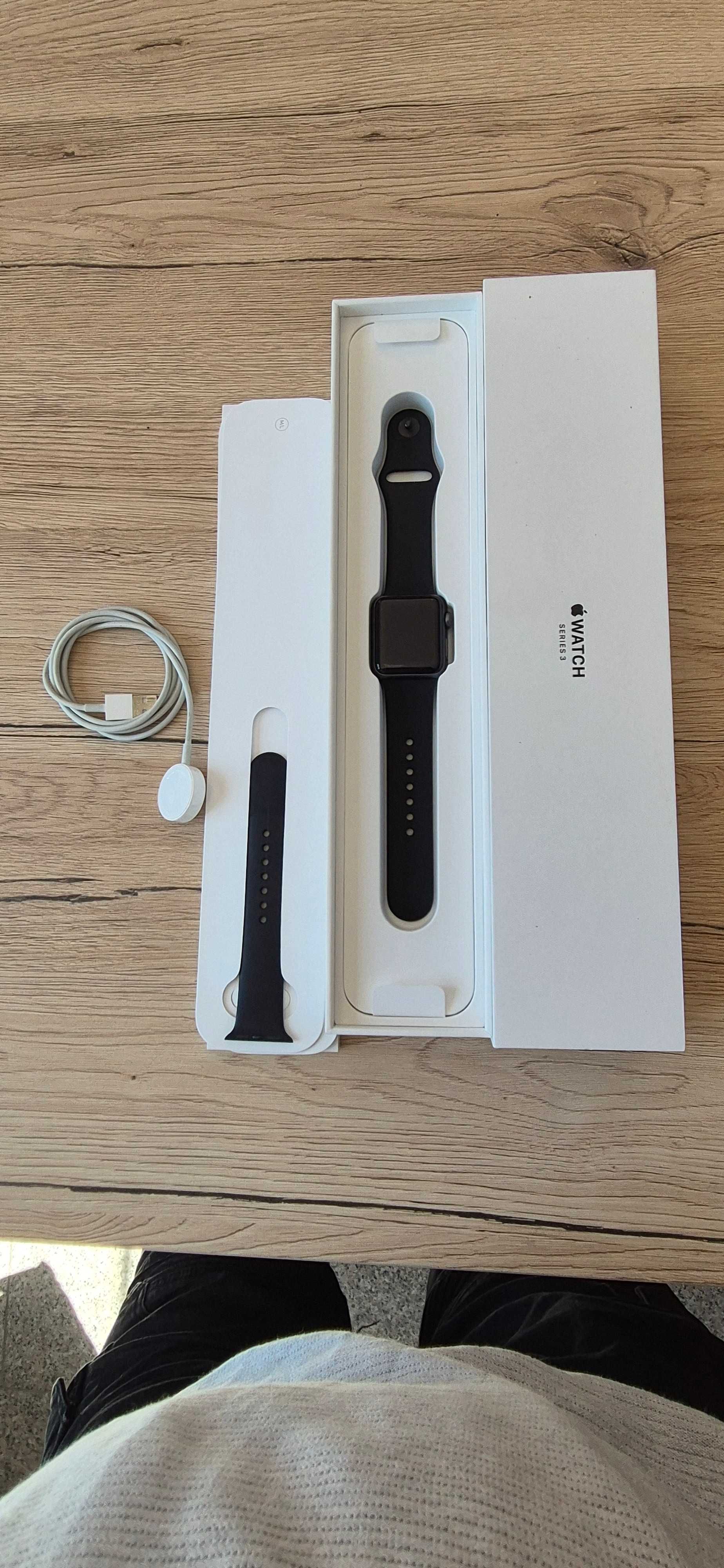 Apple Watch Seria 3 38mm Space Gray Aluminium