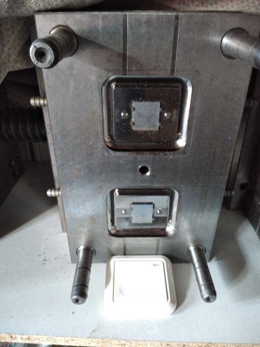 Rozwiń swój biznes – forma wtryskowa do ramek włącznika