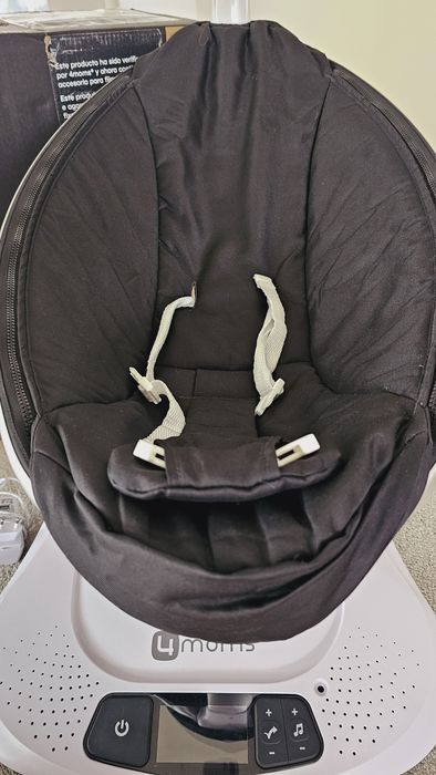 4 moms mamaRoo 4