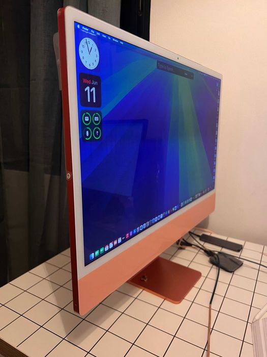 iMac 24" M1 (2021) - 8GB RAM / 1TB SSD – Ecrã com linhas