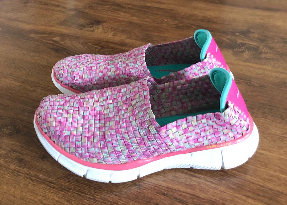 Сліпони жіночі Skechers р. 39