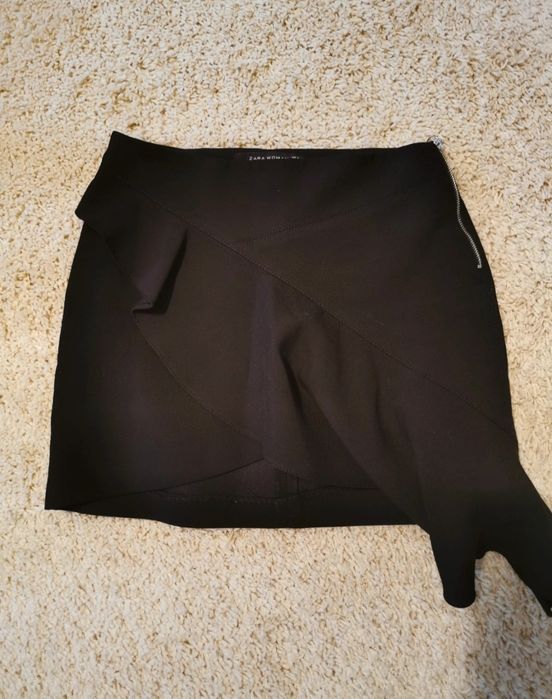 Spódnica zara czarna z falbanką rozm S