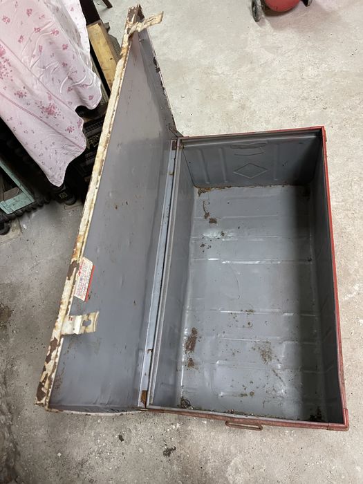 Mala de Metal Vintage – Antiga TAP – Rara!