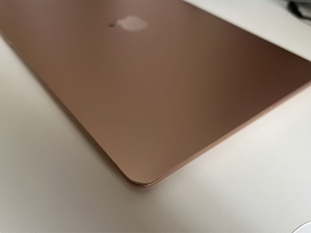 Macbook Air 13 retina 2018 i5 8gb 128gb Gold