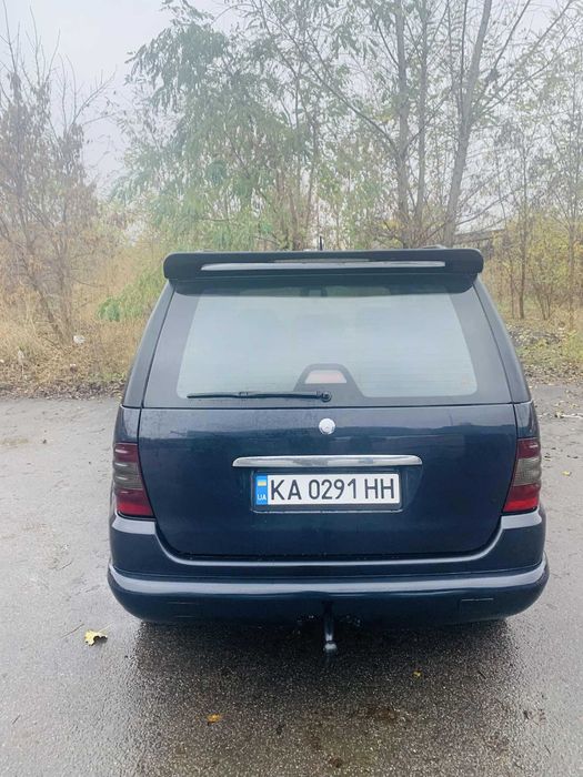 Mercedes-Benz W163 ML320