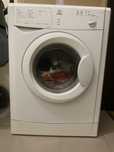 Продам пральну машину Indesit