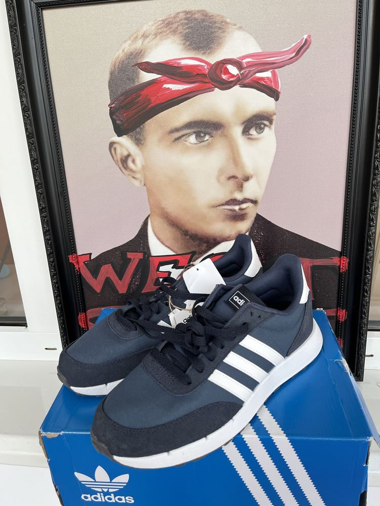 кросівки adidas run 60s.25,5 см