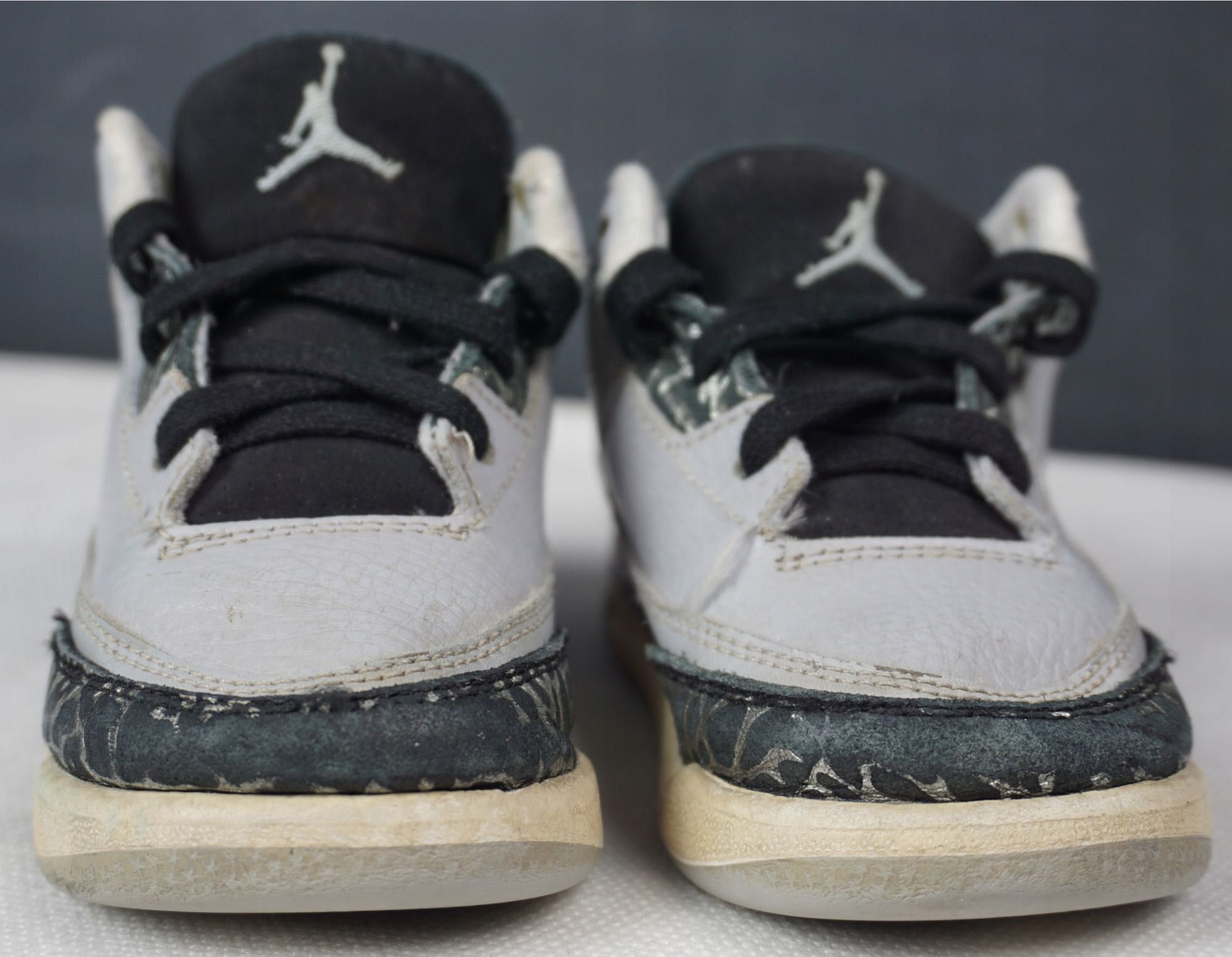 Jordan Retro 3 kids r. 23,5 \ 13 cm