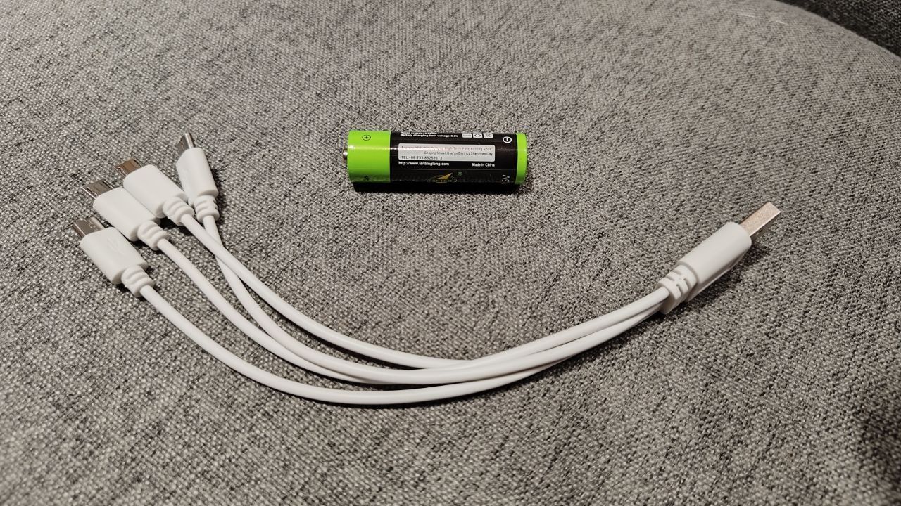 Акумулятор ZNTER AA microUSB 1.5V 1700 mAh