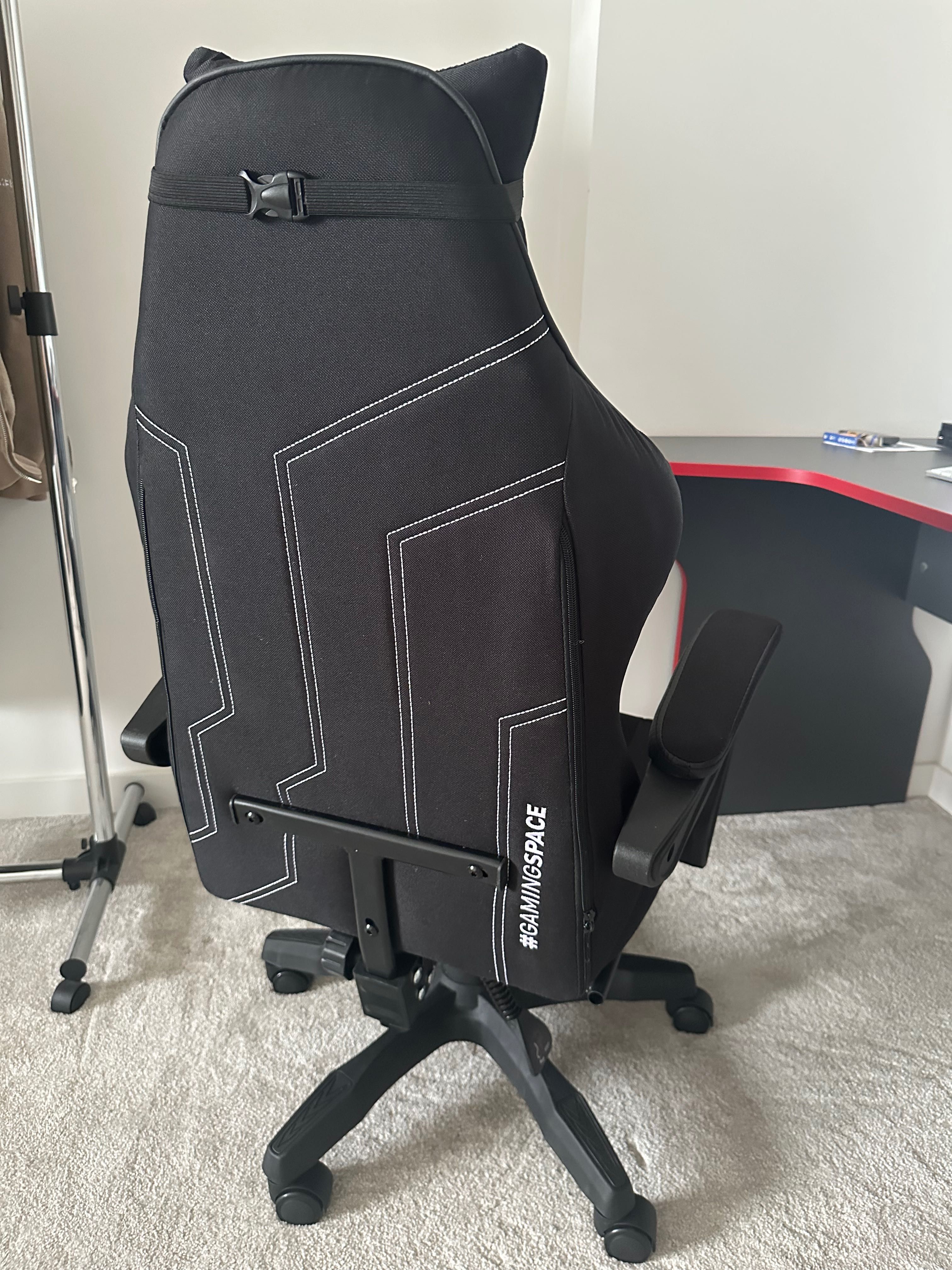 Huzaro force carbon black 3.7