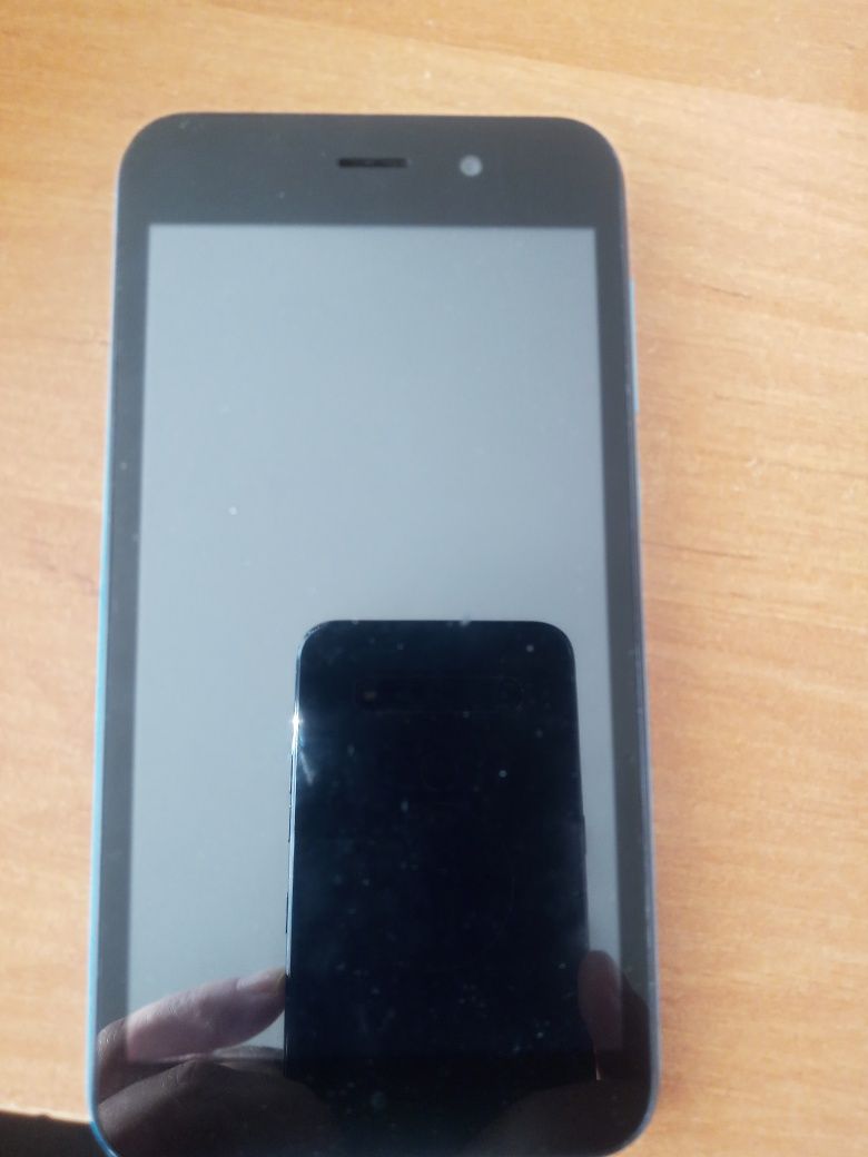 Smartfon Wiko Y 52