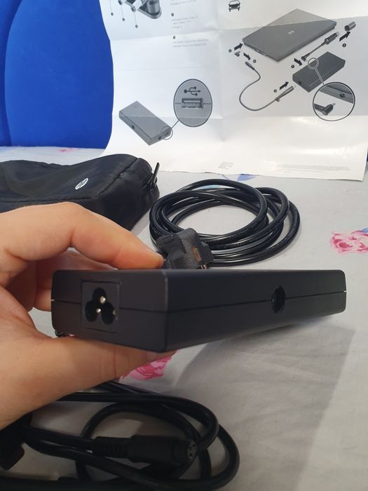 Компактна, оригінальна авто зарядка для ноутбука HP model HSTNN-DA36