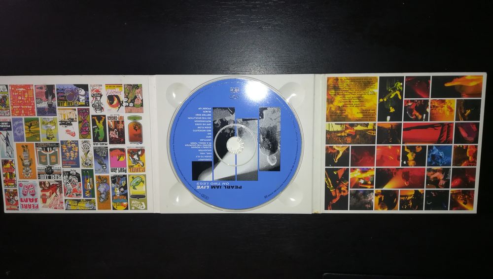 CD Live " On two Legs " de Pearl Jam (Bom Estado) 1998