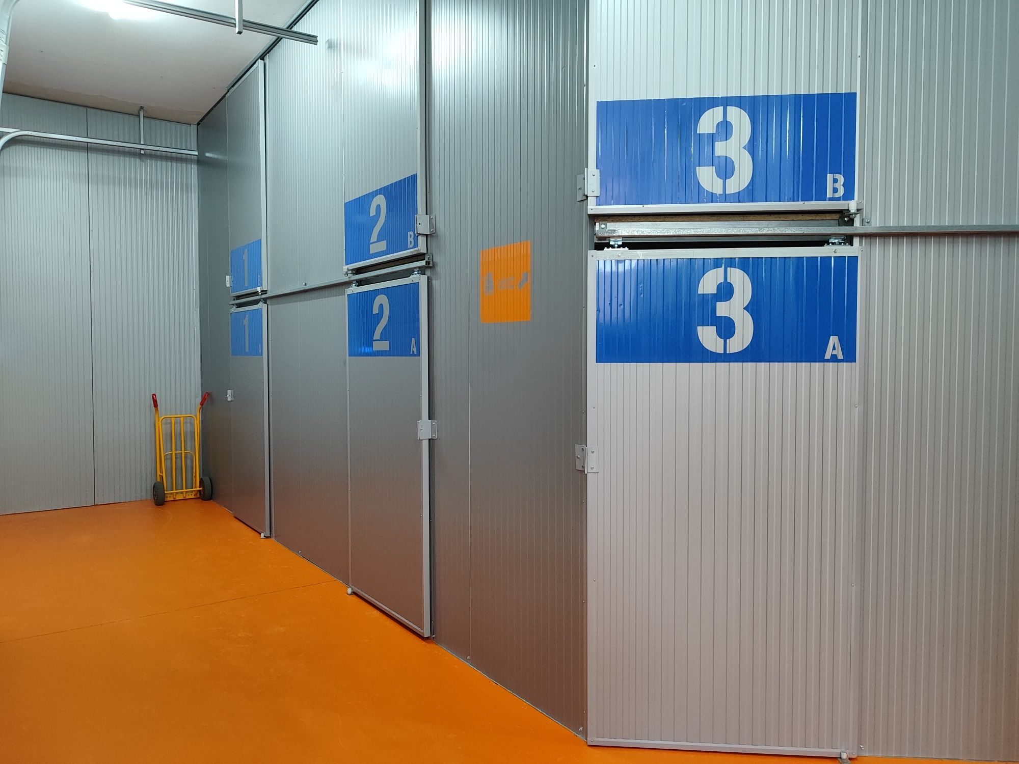 Arrumos, arrecadação, box, self storage