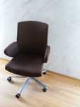 Fotel obrotowy ergonomiczny fotel biurowy