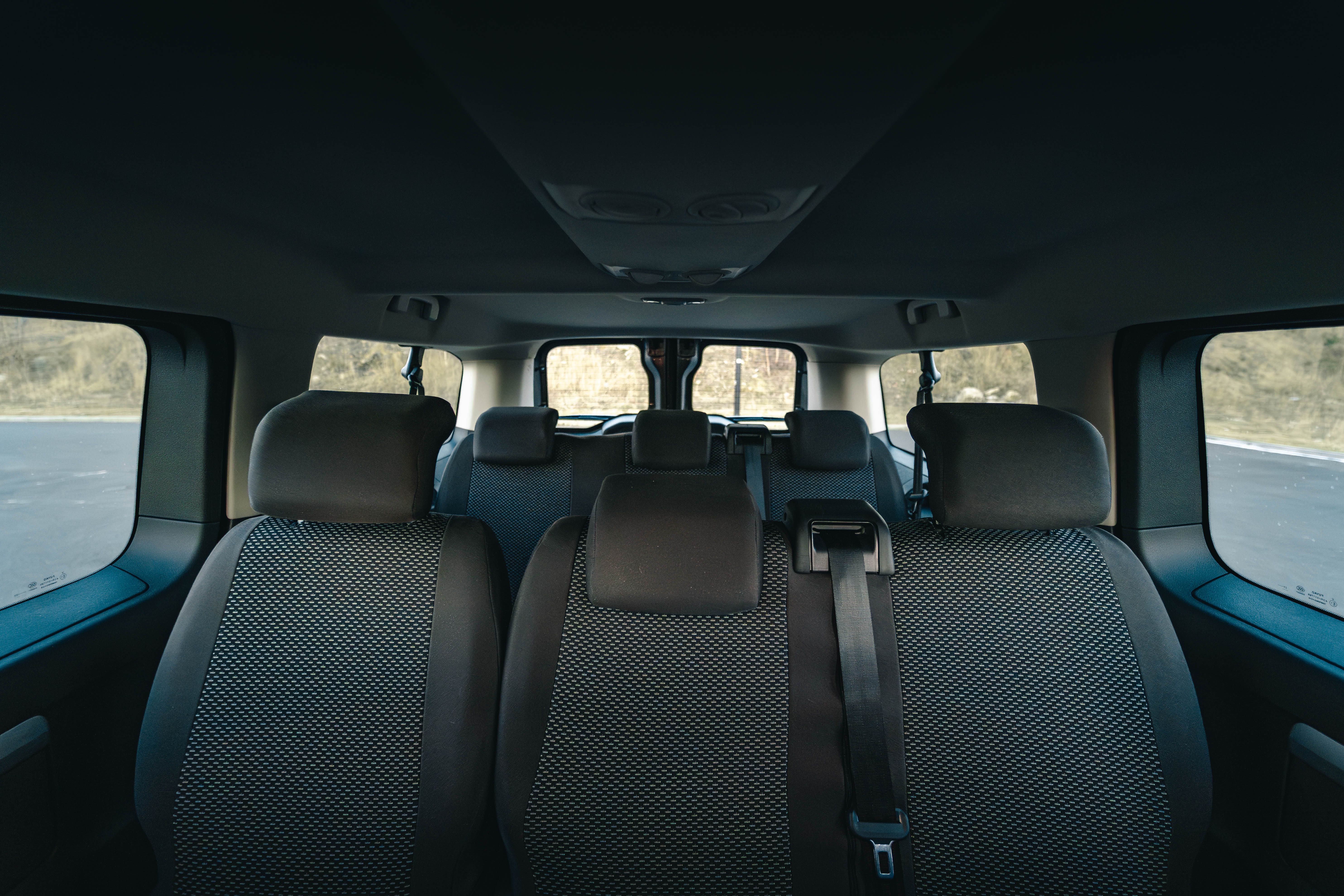 Wynajem Toyota PROACE Verso brak limitu km, bez kaucji wypożyczalnia