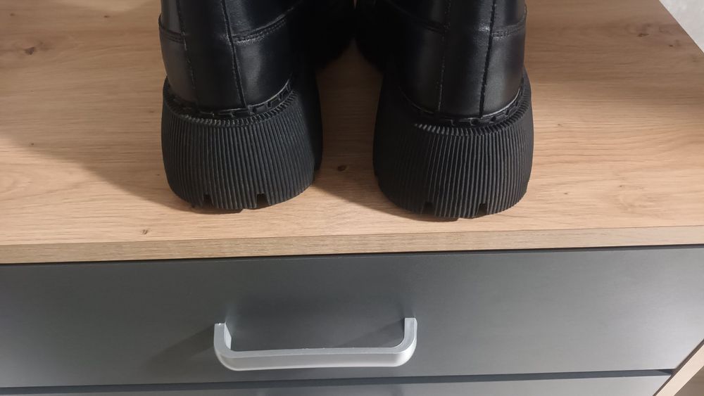 Черевики жіночі, зимові(шкіра,38р.)