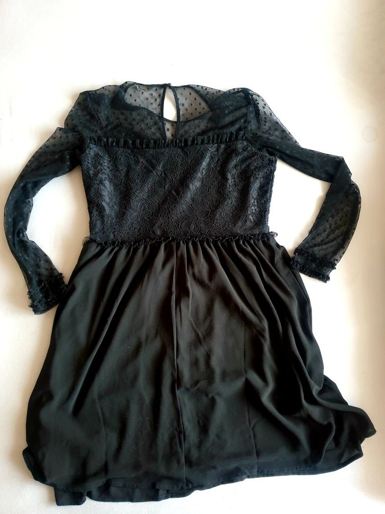 Czarna sukienka z koronką Only r.42
