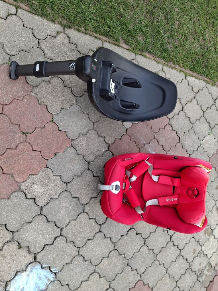 Fotelik z bazą izofix Cybex Sirona M2 i-size