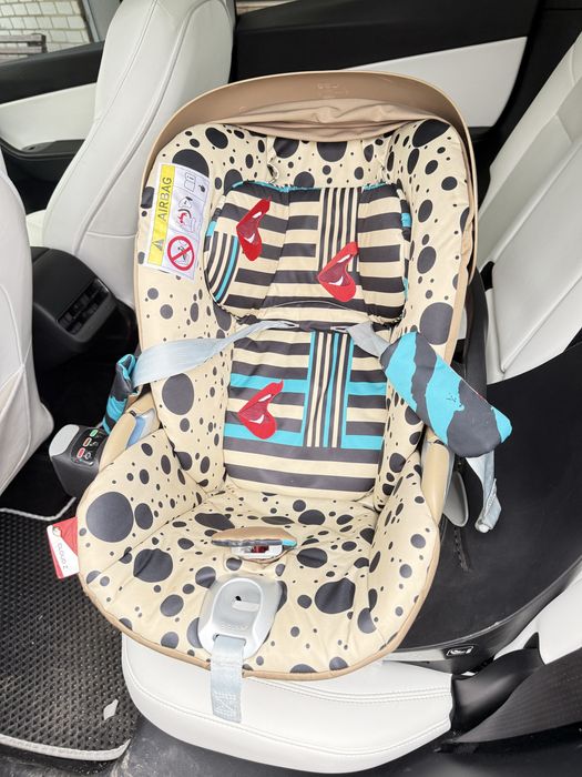 Автокрісло (автолюлька)+ база isofix cybex cloud Z i-Size