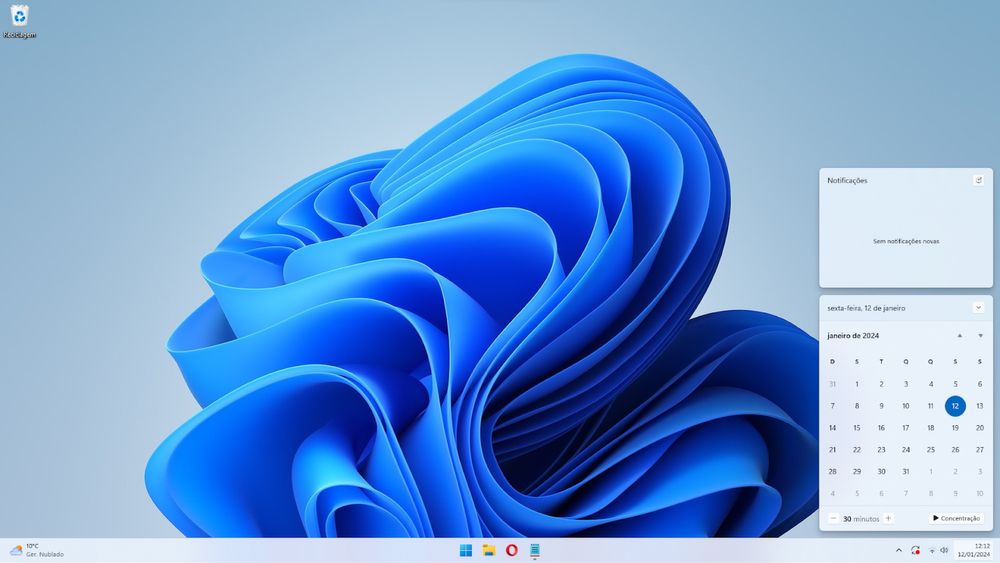 LENOVO 16GB RAM 2.30 GHz 500 HDD