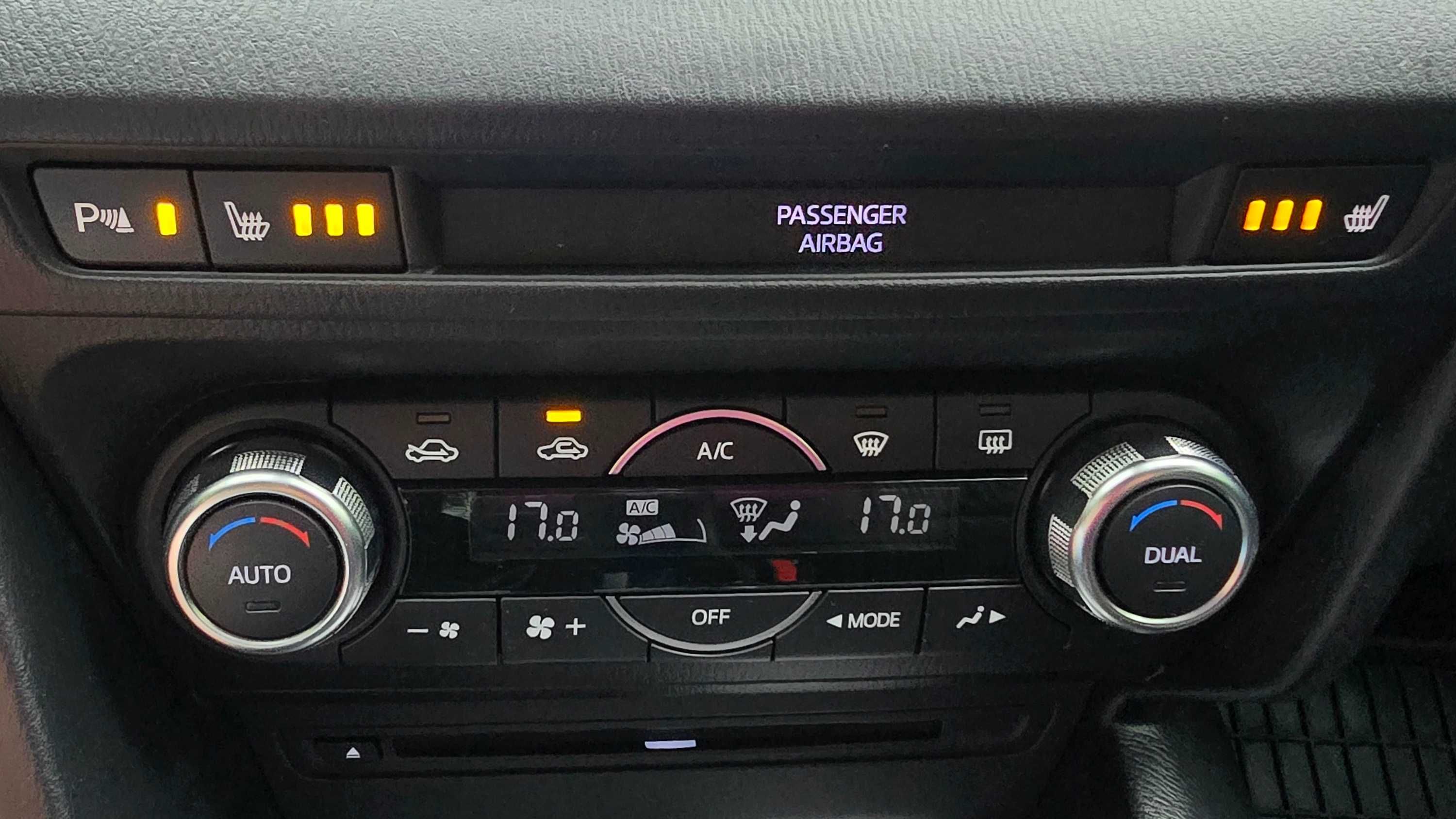 Mazda 3 2.0 Skyactiv 165cv REVOLUTION