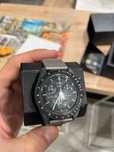 Omega x Swatch SO33A100 – Bioceramika Mercury Nowość