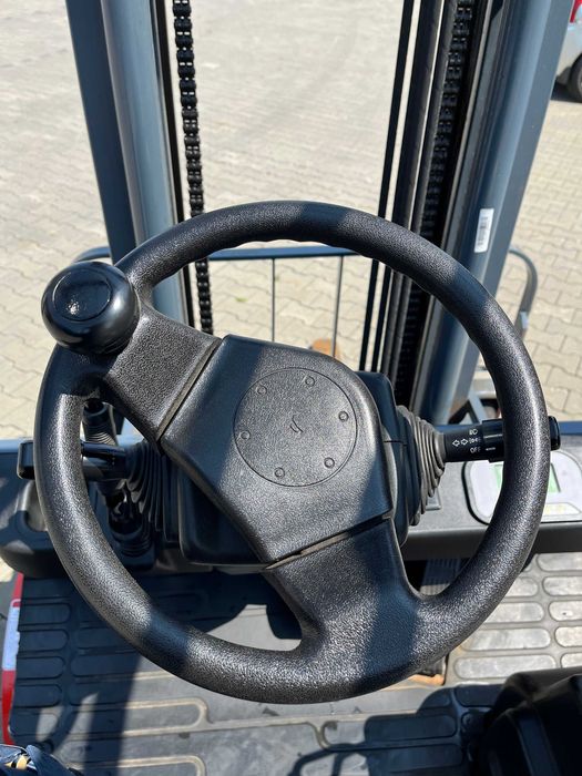 Wózek widłowy Heli CPD20