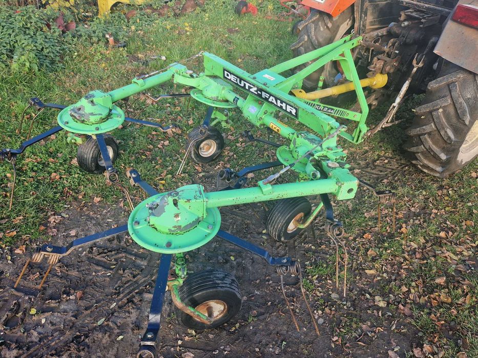 Przewracarka / Przetrząsarka do siana Deutz fahr 4.4m 2szt.