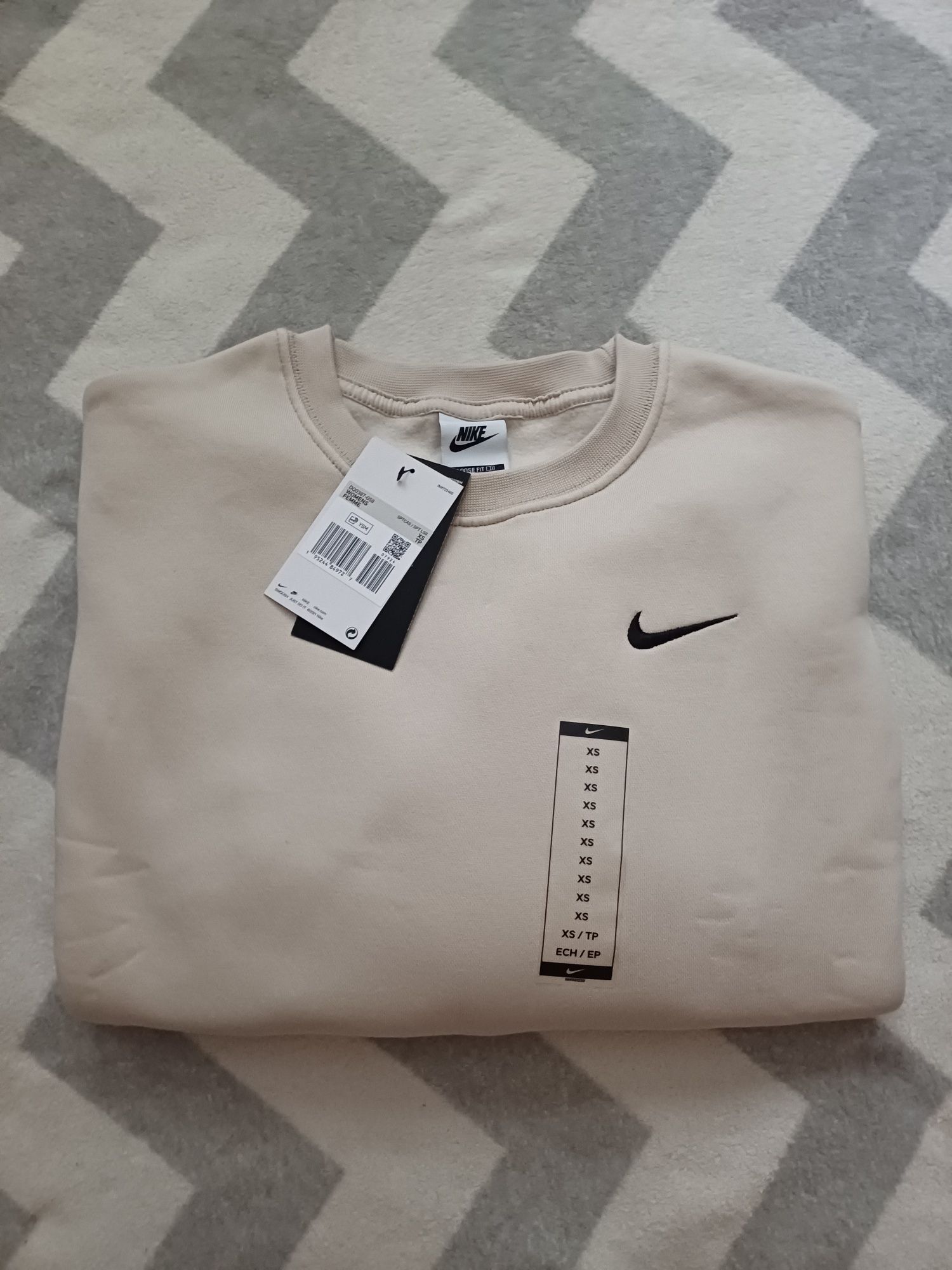 Bluza Nike oryginalna S,M  oversize