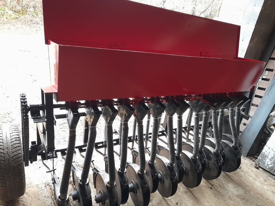 Сівалка зернова навісна