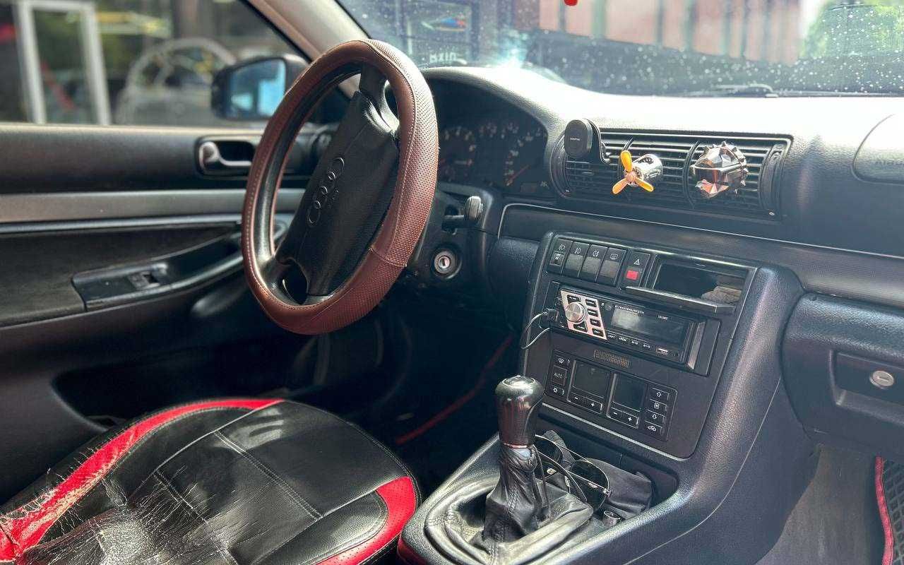 Audi A4 1997 року