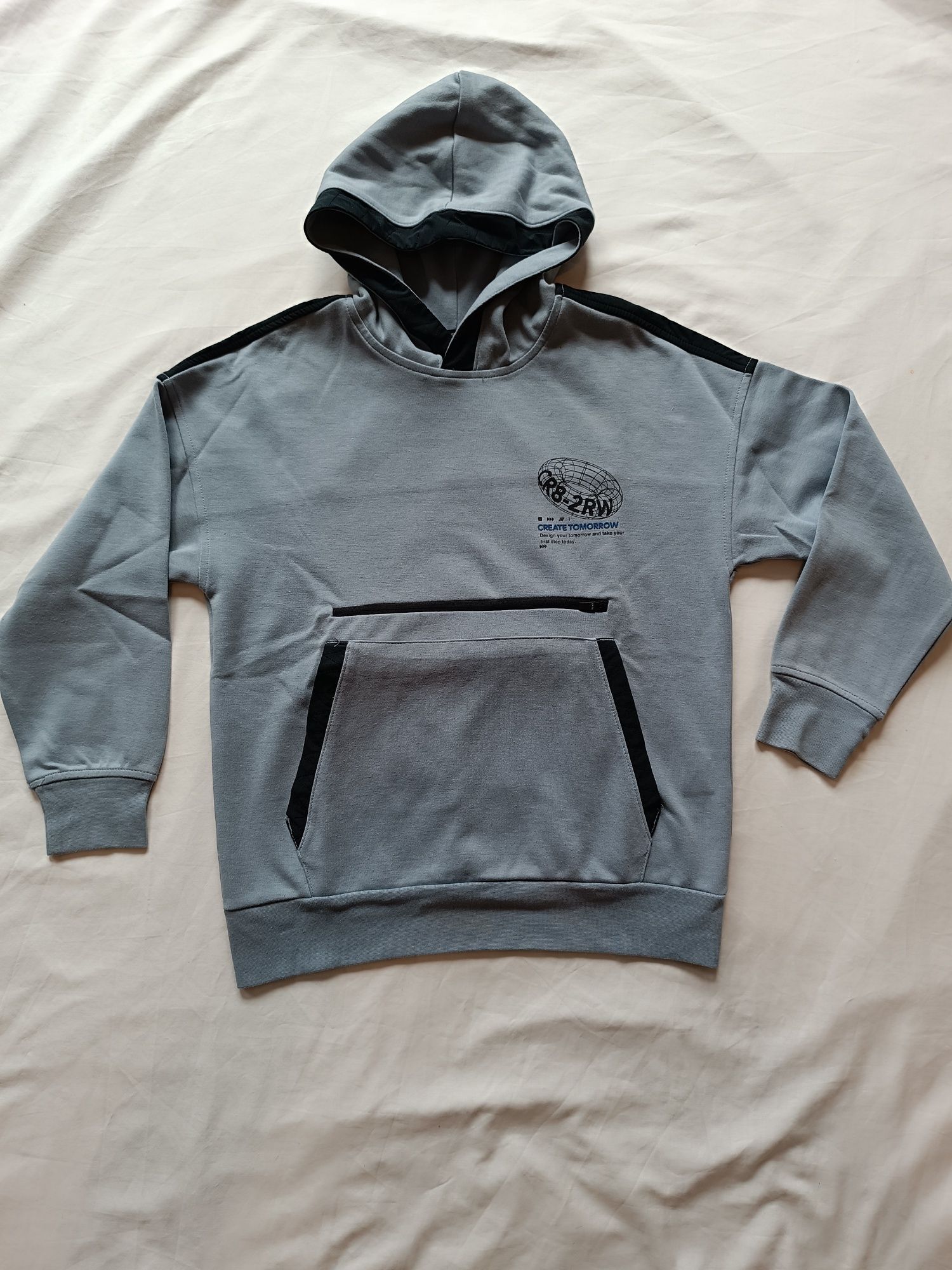 Camisola Sweat Cinza. Com Capuz. 11 a 12 Anos