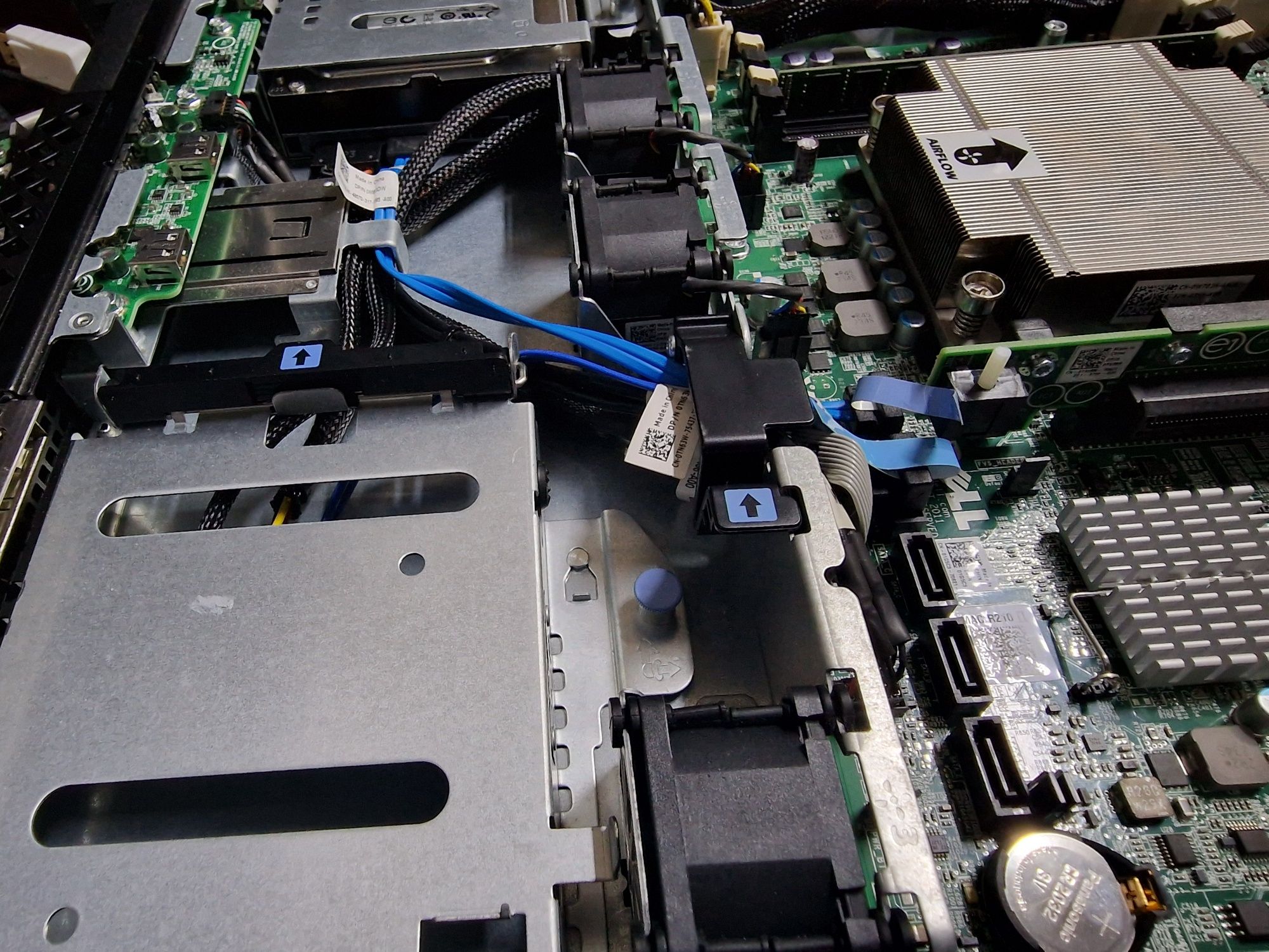 Сервер APC 9465 на базе Dell R210