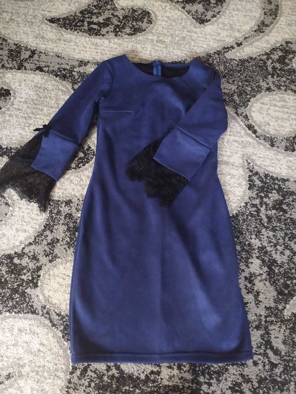 Продам сукню темно-синю. Розмір S
