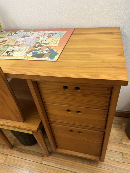 Secretária + cadeira